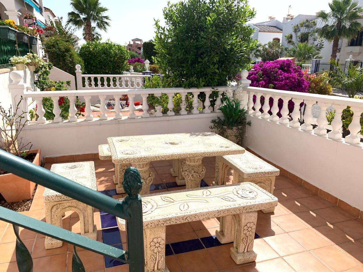 אוריהואלה Villamartin, Lovely 2 Bed House, Short Walk To The Plaza. מראה חיצוני תמונה