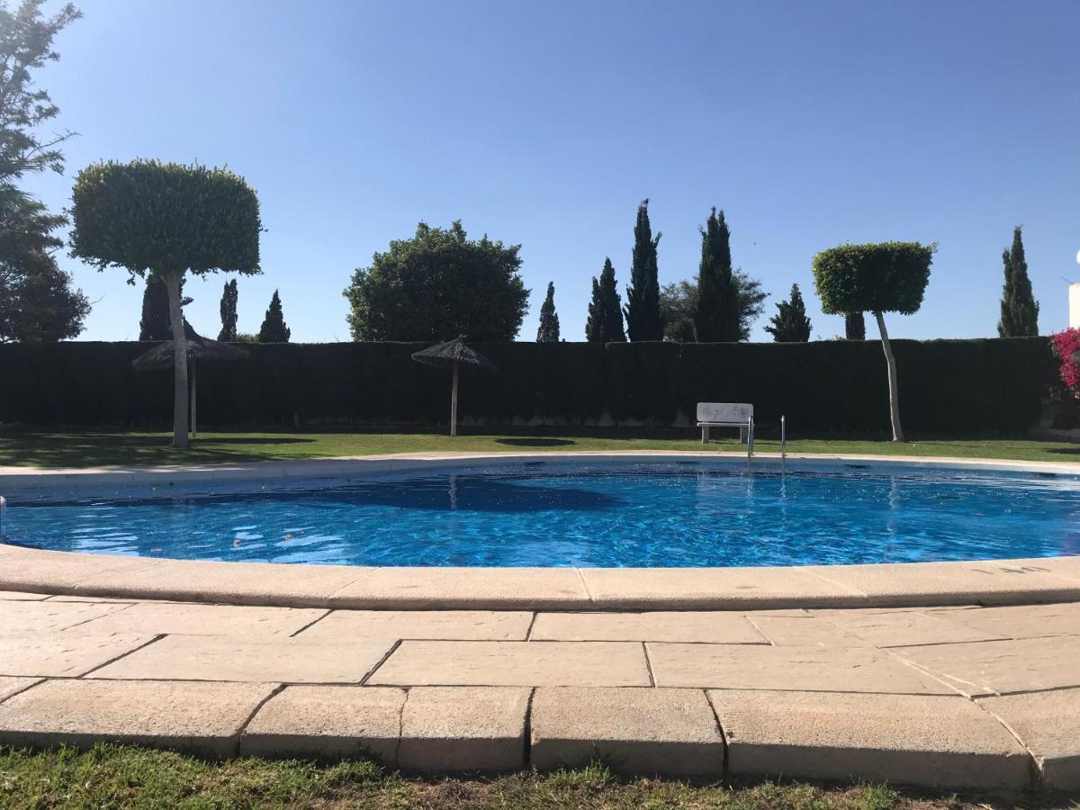 אוריהואלה Villamartin, Lovely 2 Bed House, Short Walk To The Plaza. מראה חיצוני תמונה